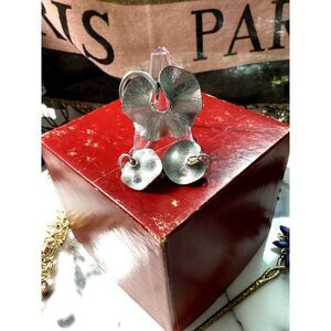 Vintage Lisner Demi-Parure Brooch and Earrings Set